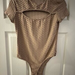 NWOT Fashion Nova Eyes Up Here Bodysuit - Mocha Textured